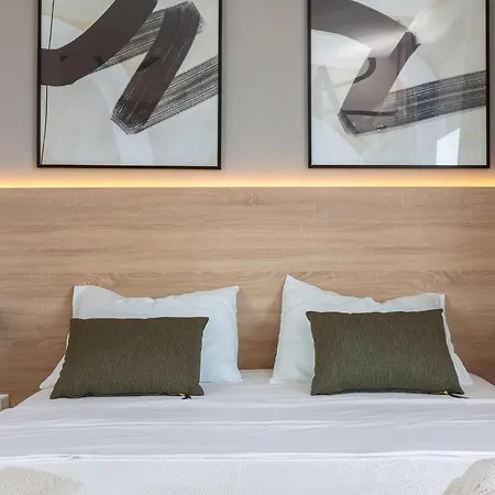 Calvi בית נופש זאדאר