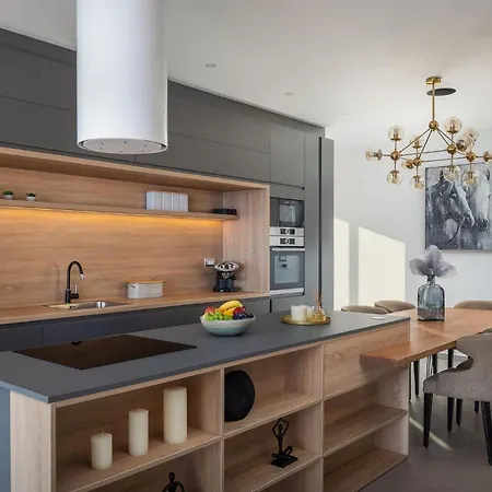 בית נופש Calvi זאדאר